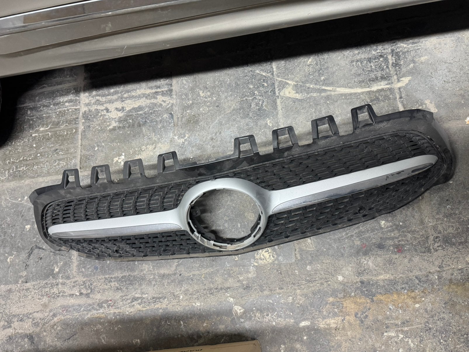 Calandre mercedes cla, Autos : Pièces & Accessoires, Enlèvement