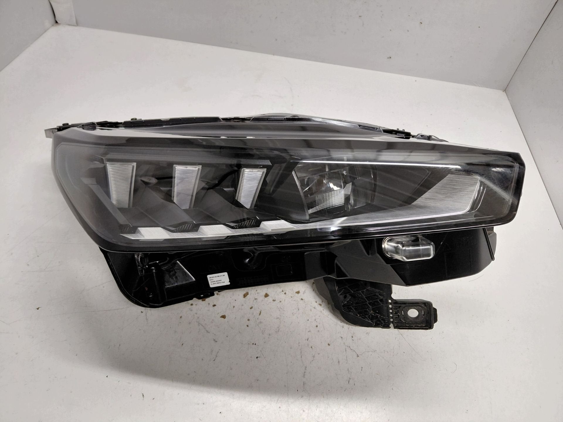 Phare Peugeot 3008 5008 III 9862665180, Taurusavenue 1
2132 LS  Hoofddorp, NL, Contact.group@renault.com, Stellantis N.V., Utilisé