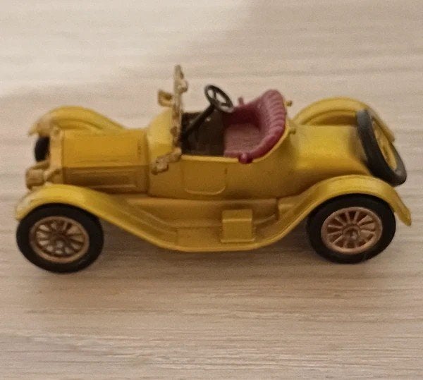 Set van 3 klassieke modelauto's — & Classics, Hobby en Vrije tijd, Modelauto's | 1:43, Gebruikt, Auto, Matchbox, Verzenden