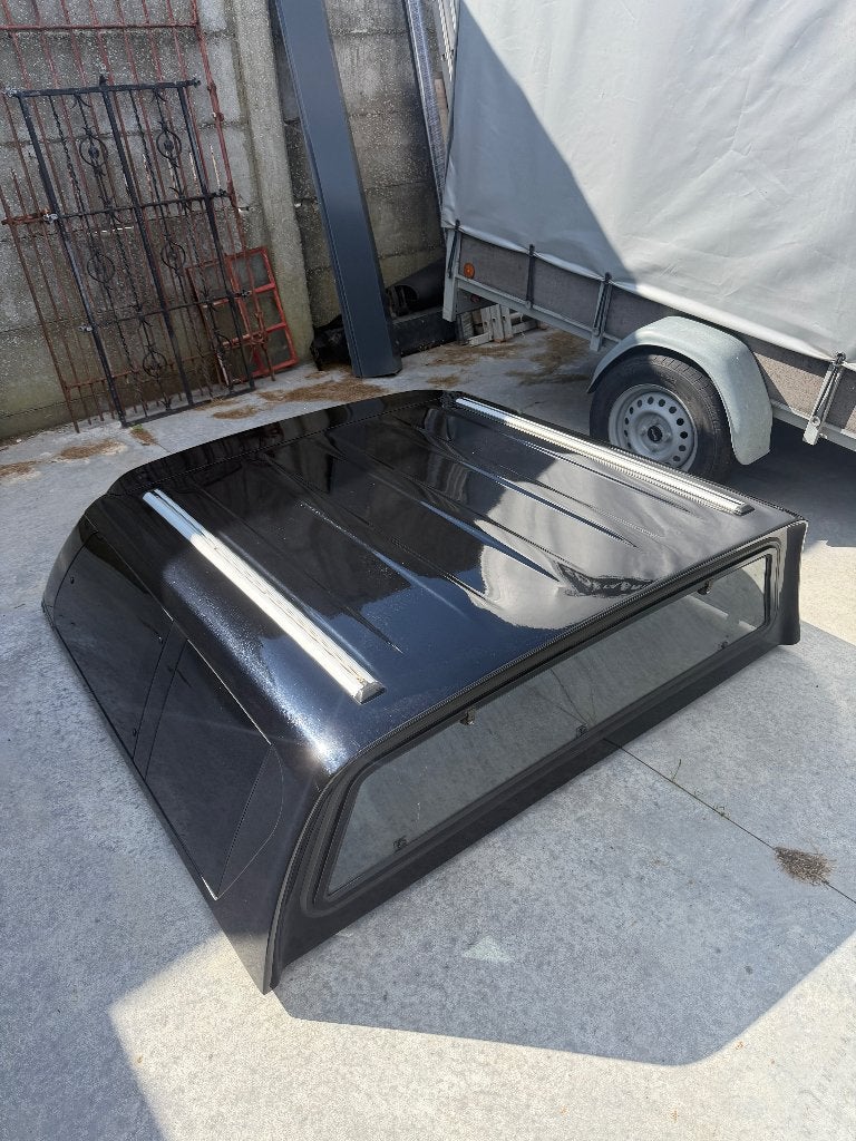 Alpha hardtop zwart (hilux), Ophalen, Zo goed als nieuw
