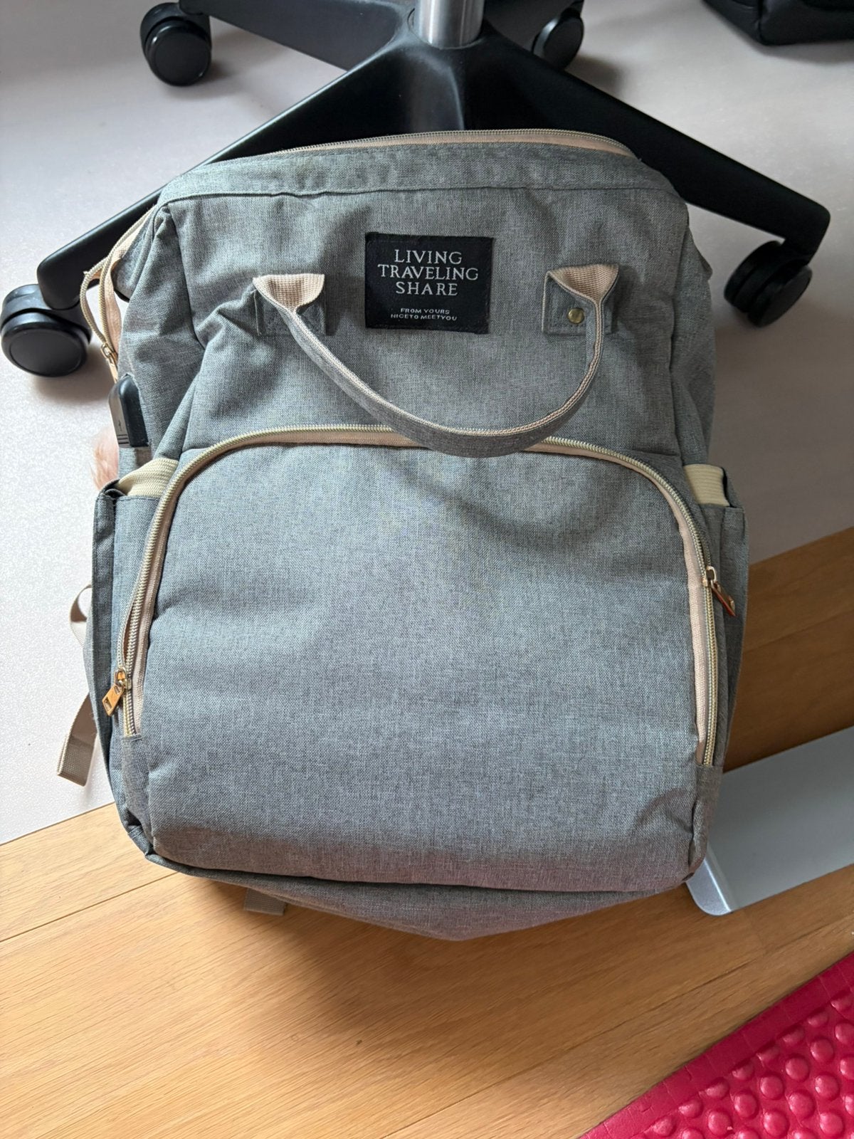 Verzorgingstas in goede staat, Enfants & Bébés, Sac à langer bébé, Enlèvement ou Envoi, Comme neuf, Gris, Sac à langer