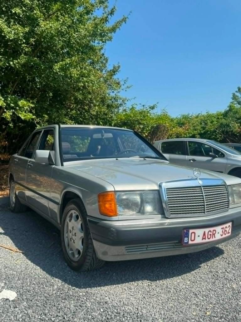 Mercedes 190D 2,5L (excellent état), Argent ou Gris, Achat, Phares directionnels, Boîte manuelle