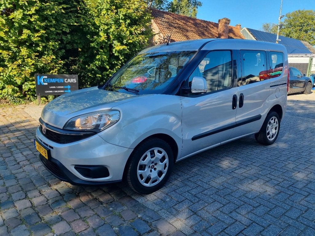 Fiat Doblo 1.4 16V 2015 Grijs Rolstoelbus / Rolstoel Airco, Autos, Airbags, Argent ou Gris, Achat, Boîte manuelle