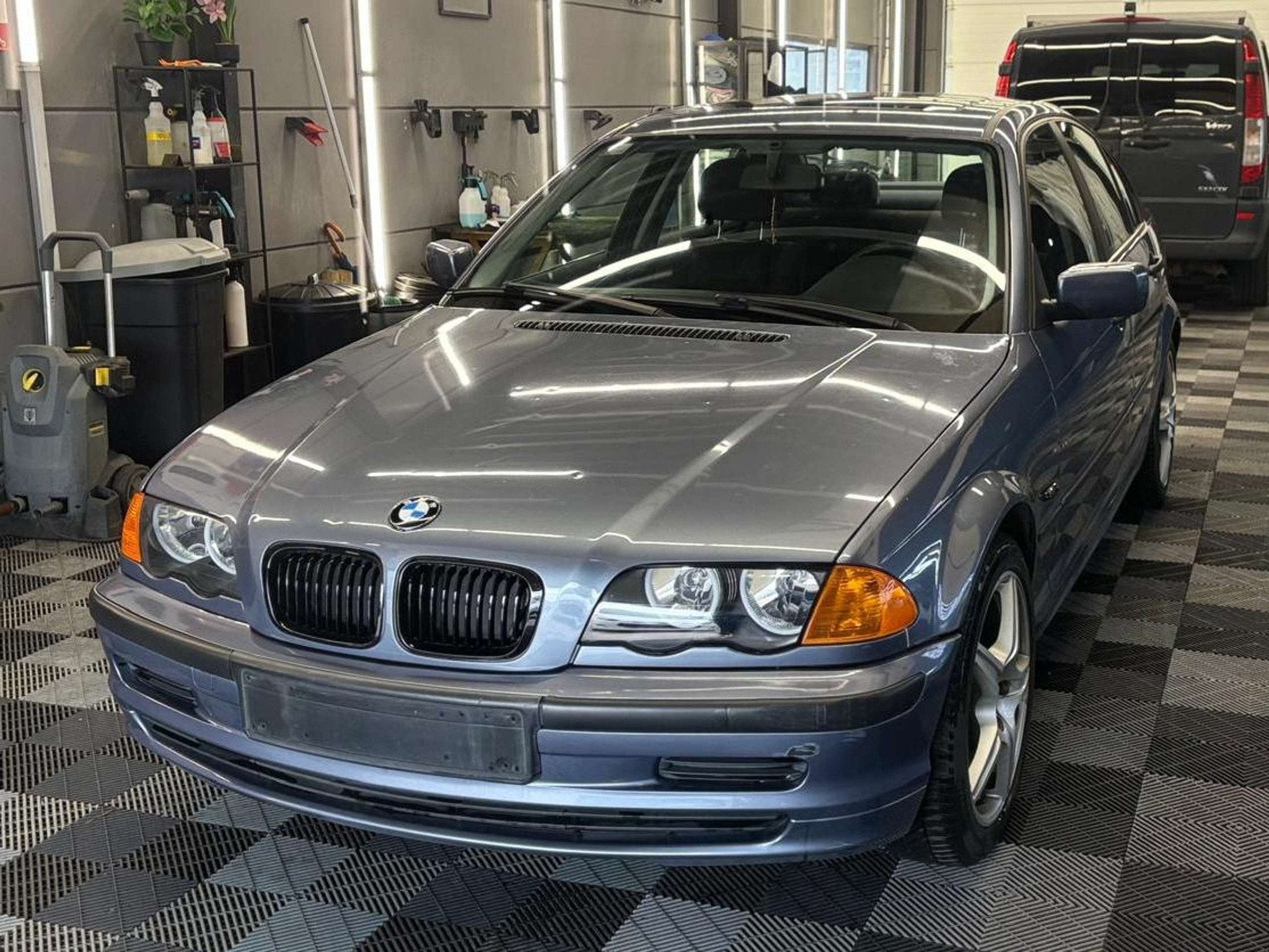 BMW 3 Serie 318i benzine bj. 1998 181000km, Autos, Achat, 4 portes, Entreprise, Alarme