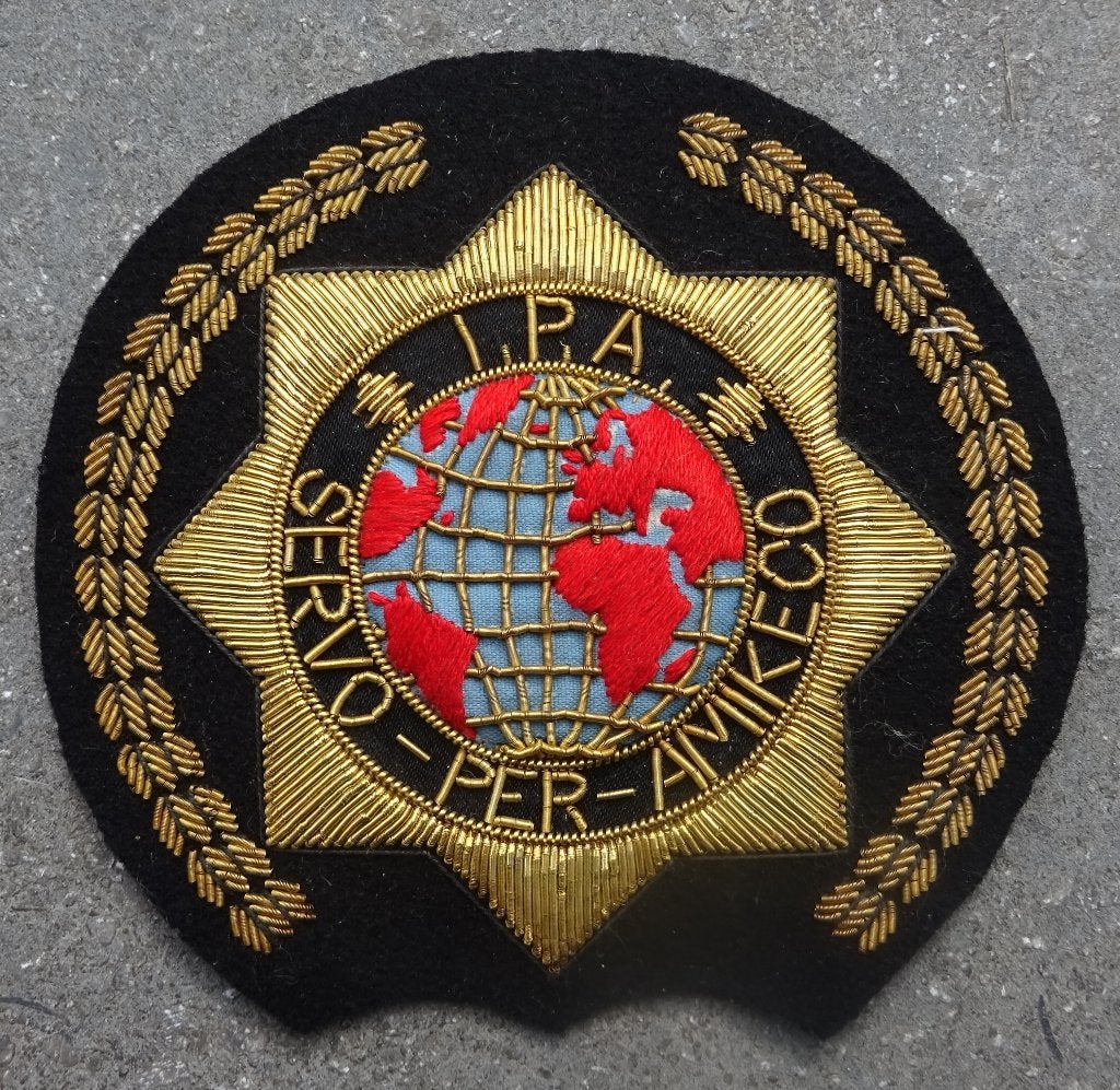 INTERNATIONAL POLICE ASSOCIATION - INSIGNE BRODE, Collections, Envoi, Gendarmerie, Emblème ou Badge