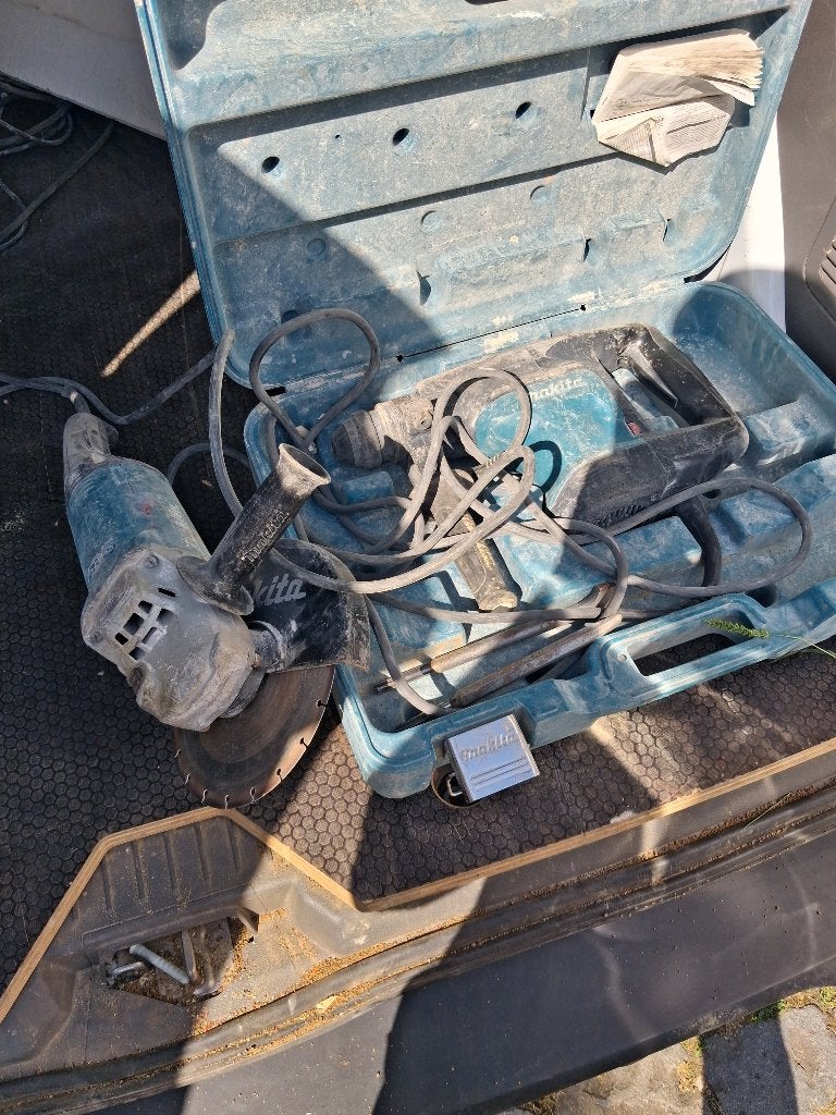Makita slijpschijf + pikeur ( doe een bod), Ophalen