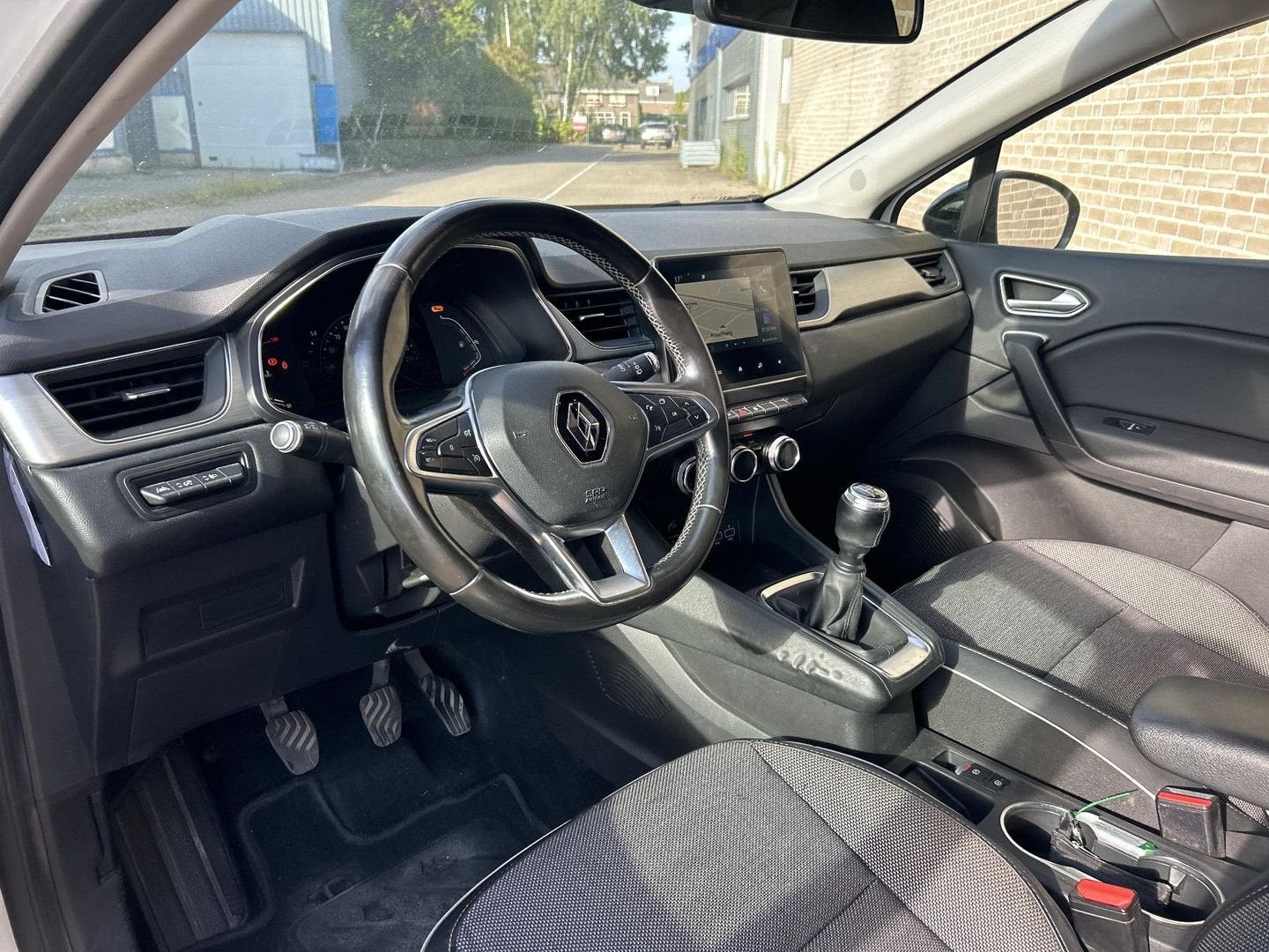 Renault Captur 1.0 TCe 100 Intens | € 8.200,- NETTO!, Auto's, Wit, Bedrijf, Handgeschakeld, SUV of Terreinwagen