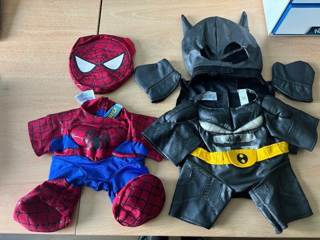 Build-a-bear kledij Batman en Spiderman, Ophalen of Verzenden, Zo goed als nieuw, Overige typen