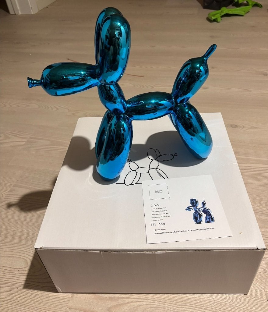 Balloon Dog (Blue) - Jeff Koons (After) - Editions studio, Antiek en Kunst, Ophalen, 30 cm, Beeld, Overige materialen
