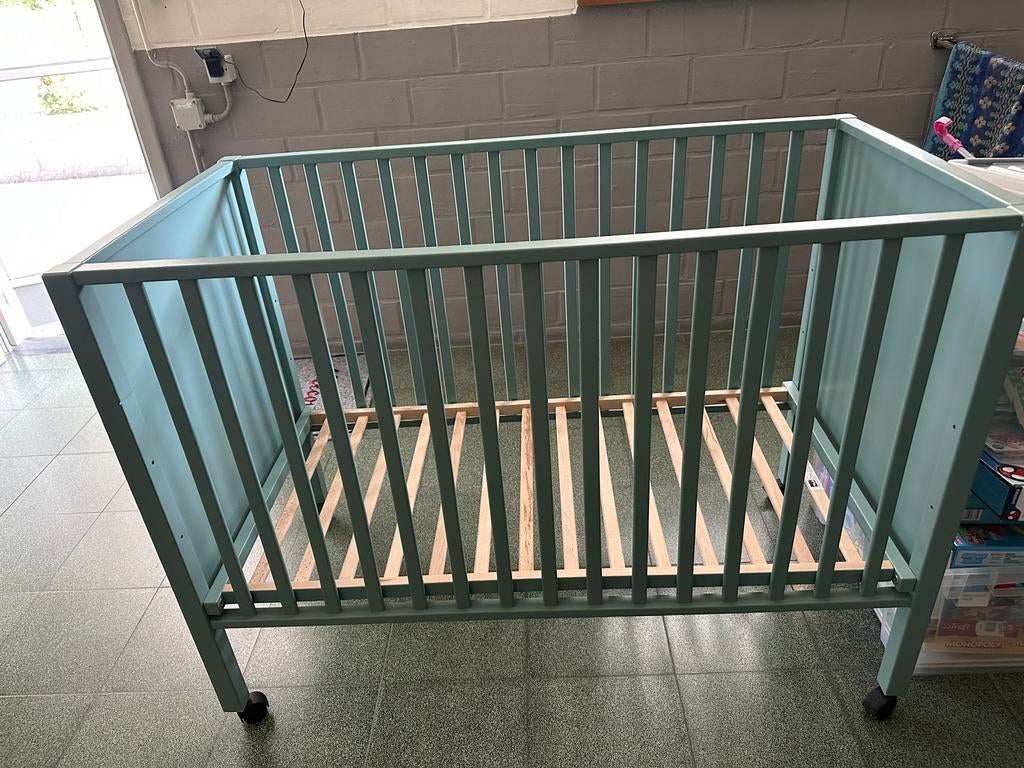 Babybedje 60x120 cm, Kinderen en Baby's, Babywiegjes en Ledikanten, Ophalen, Zo goed als nieuw