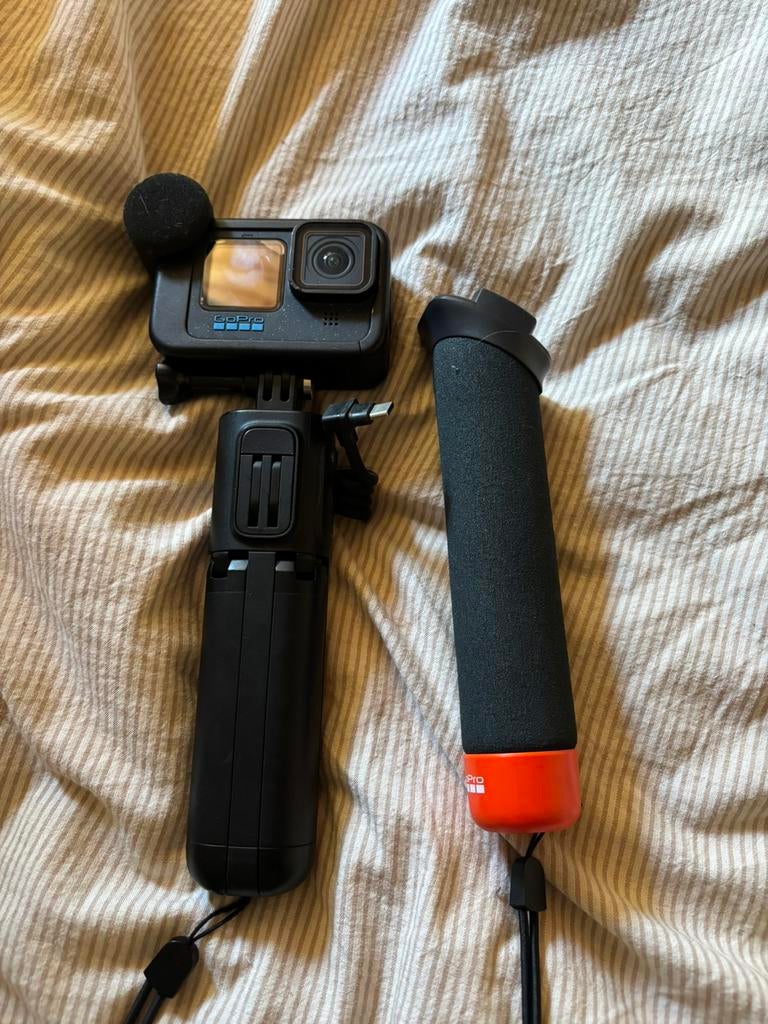 GoPro hero 12 + poignée créateur velta, Enlèvement ou Envoi, Comme neuf, GoPro