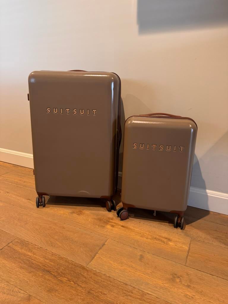 Reiskoffers suitsuit set, Ophalen, Zo goed als nieuw