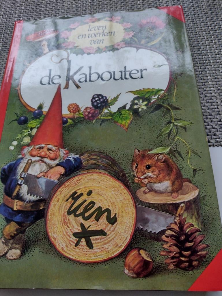Leven en werken van de kabouter  Rien Poortvliet, Ophalen