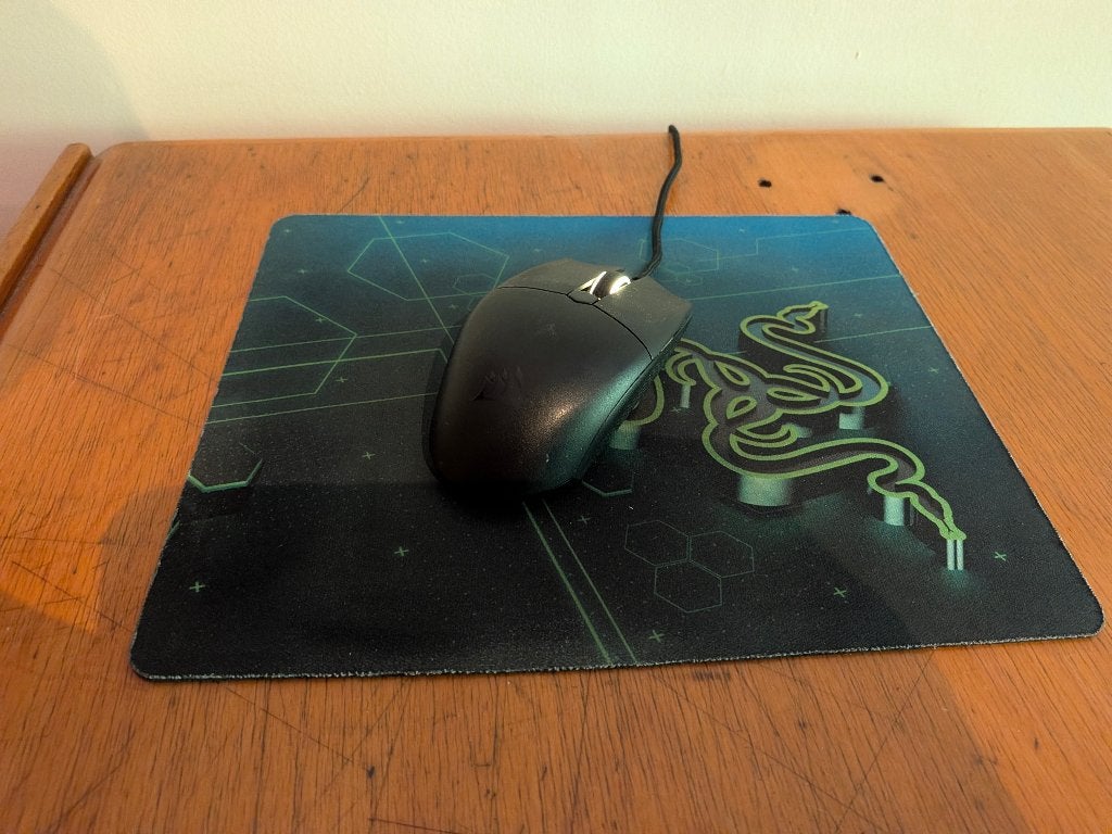 Corsair Katar pro XT Gaming muis inclusief muismat, Informatique & Logiciels, Souris, Souris, Enlèvement, Utilisé, Droitier