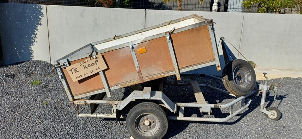 Aangangwagen te koop.