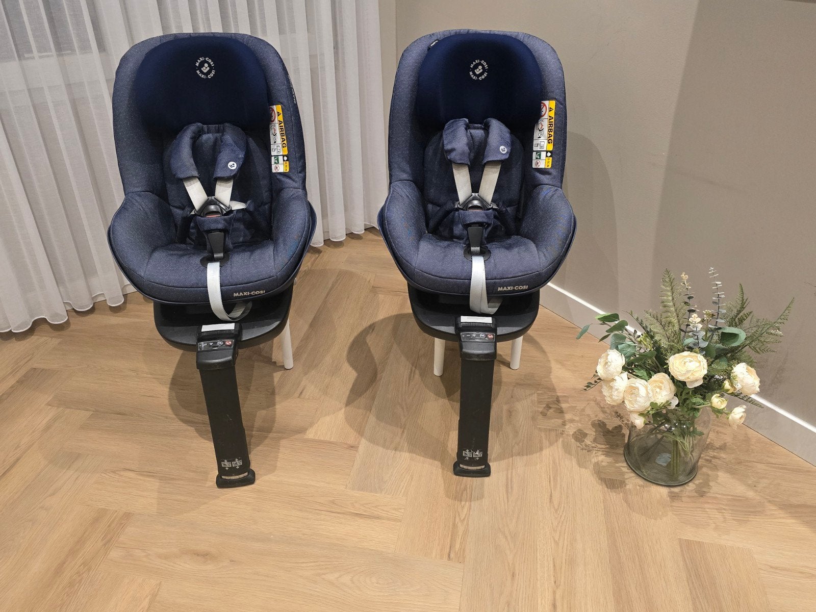 2 x identieke maxi cosi pearl pro autostoel met isofix, Ophalen, Verstelbare rugleuning, Zo goed als nieuw, Isofix