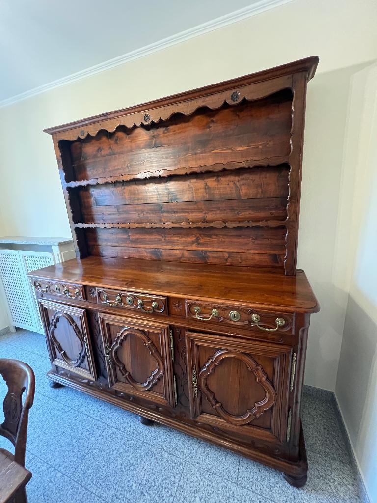 Buffet deux corps Louis XV, Enlèvement