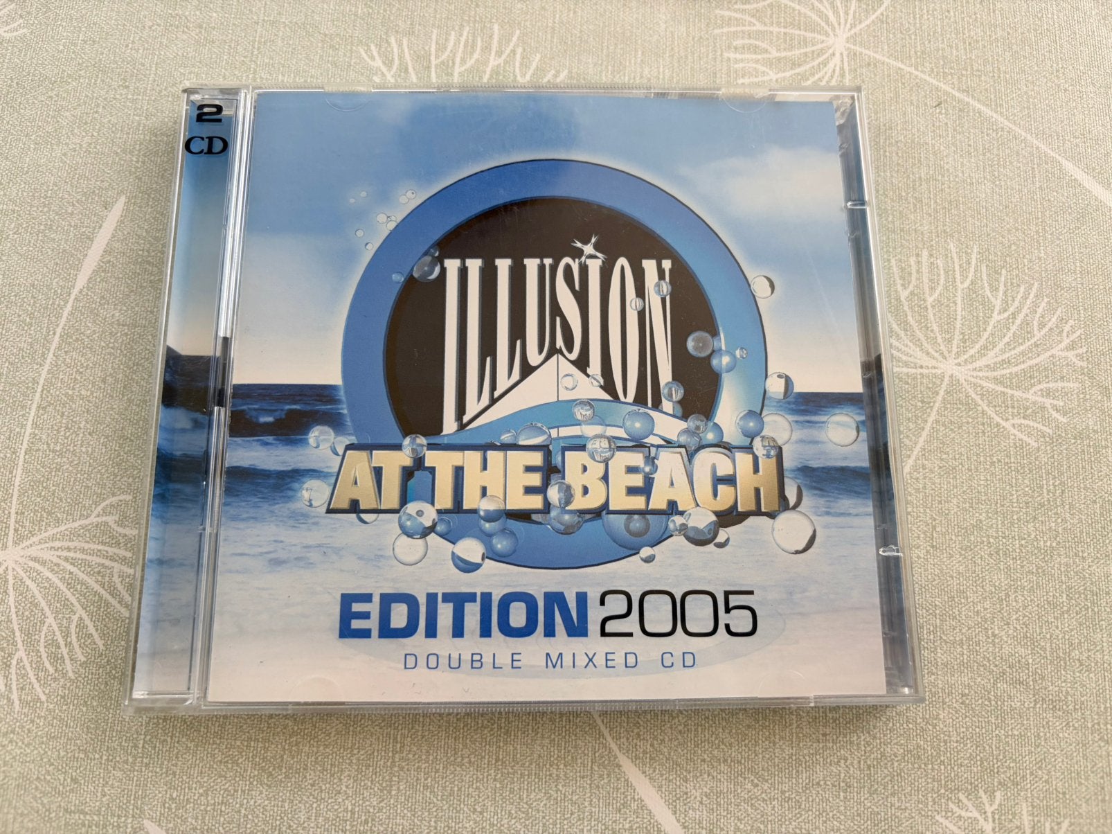 Dubbel CD Illusion At The Beach Edition 2005, CD & DVD, CD | Dance & House, House, Enlèvement ou Envoi, Comme neuf, Compilation