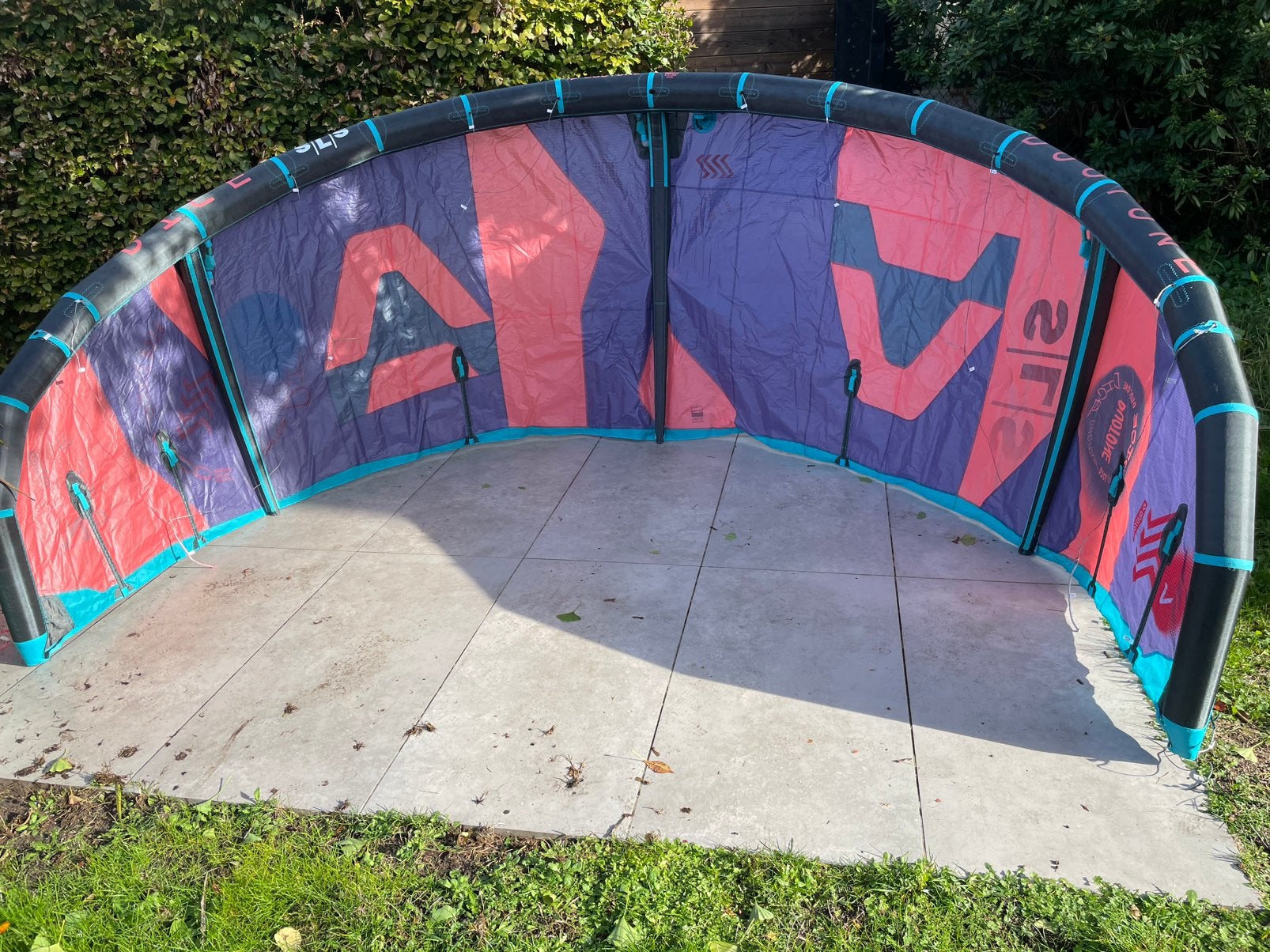 Duotone kite DICE SLS 7m (nieuwstaat), Watersport en Boten, Ophalen of Verzenden, Zo goed als nieuw, Kite