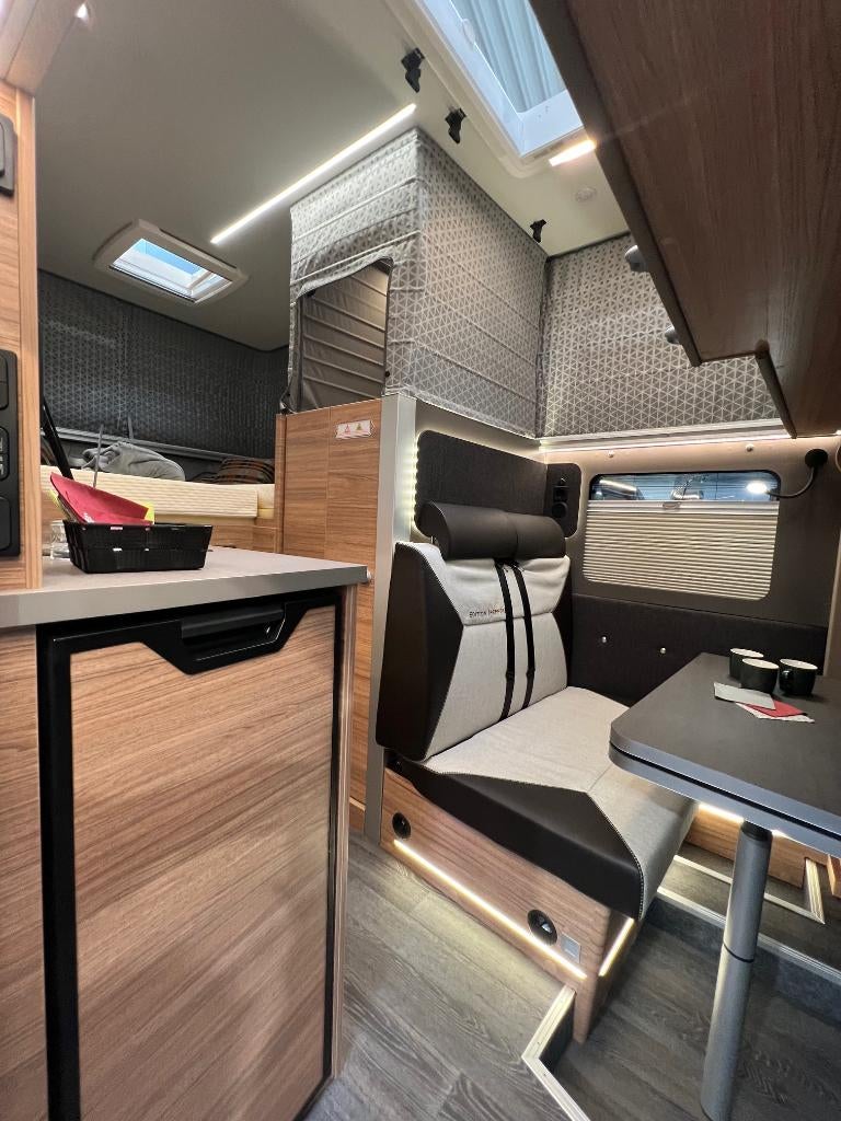 Weinsberg X-Cursion CUV 500 | Automaat | Volkswagen, Caravans en Kamperen, Mobilhomes, Automaat, Buscamper of Camperbus, Bedrijf