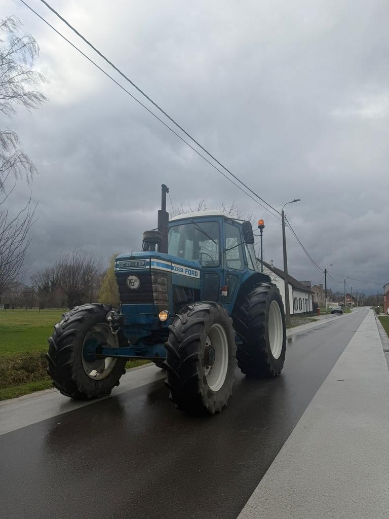 Ford 7700 te koop, Enlèvement, Ford