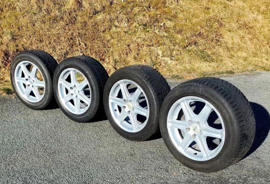 Jantes en alliage avec des pneus 225/55-17 Mercedes, Auto-onderdelen, Banden en Velgen, Ophalen, Gebruikt, Banden en Velgen, 17 inch