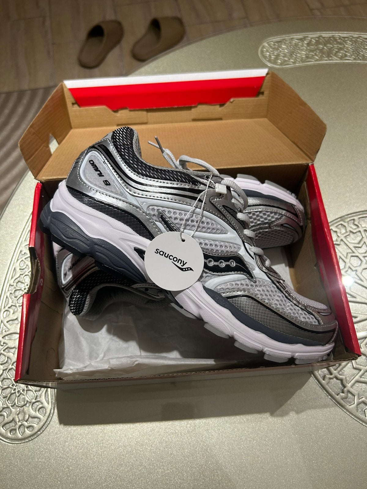 Saucony Progrid Omni 9, Ophalen of Verzenden, Zo goed als nieuw