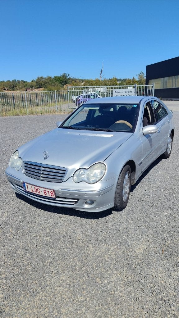 Mercedes classe c 200, Autos, Argent ou Gris, Noir, Particulier, Tissu