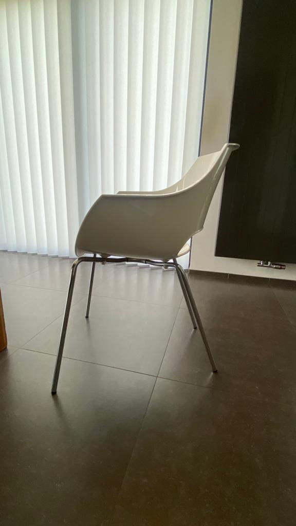 Witte designstoel papatya (6 stuks) zo goed als nieuw, Maison & Meubles, Chaises, Comme neuf, Enlèvement