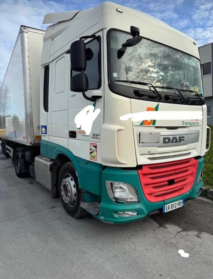 3 tracteur mercedes volvo daf, Auto's, Vrachtwagens, Automaat, Bedrijf, DAF, Te koop