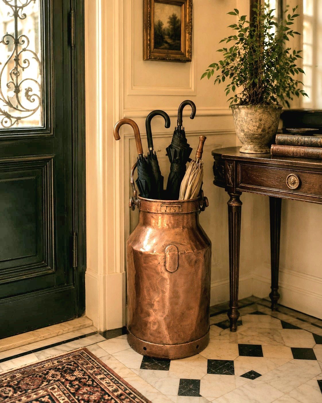 Ancien pot à lait.