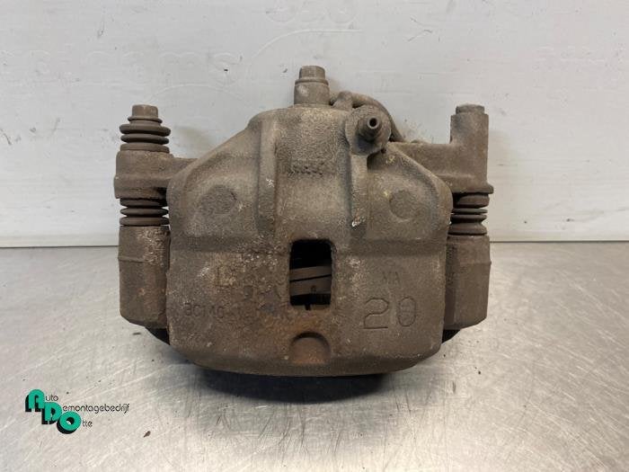 Remklauw (Tang) links-voor van een Hyundai I20 (I20 08-), Gebruikt, -, -, Ophalen of Verzenden