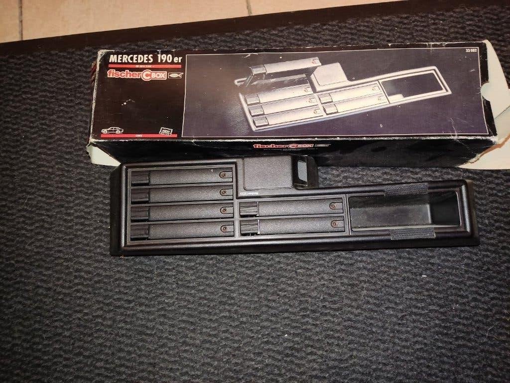 Porte-cassette Fischer C-Box Mercedes 190 (W201), Autos : Pièces & Accessoires, Enlèvement ou Envoi, Utilisé, Mercedes-Benz