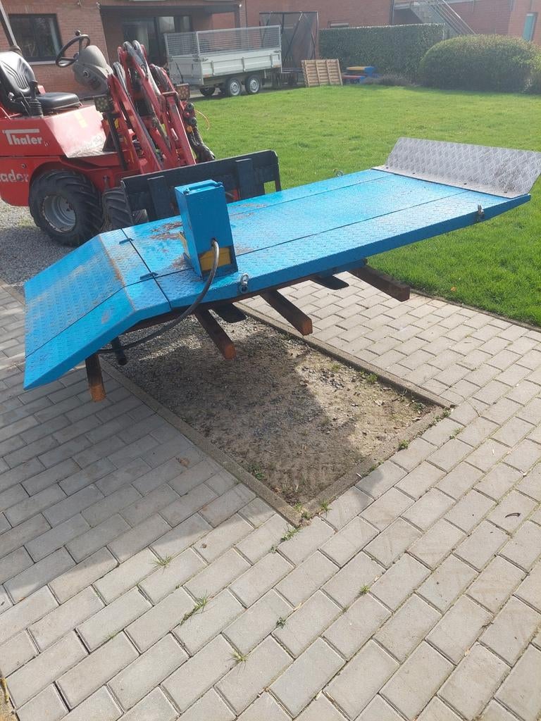 Professionele pneumatische heftafel, Motoren, Ophalen