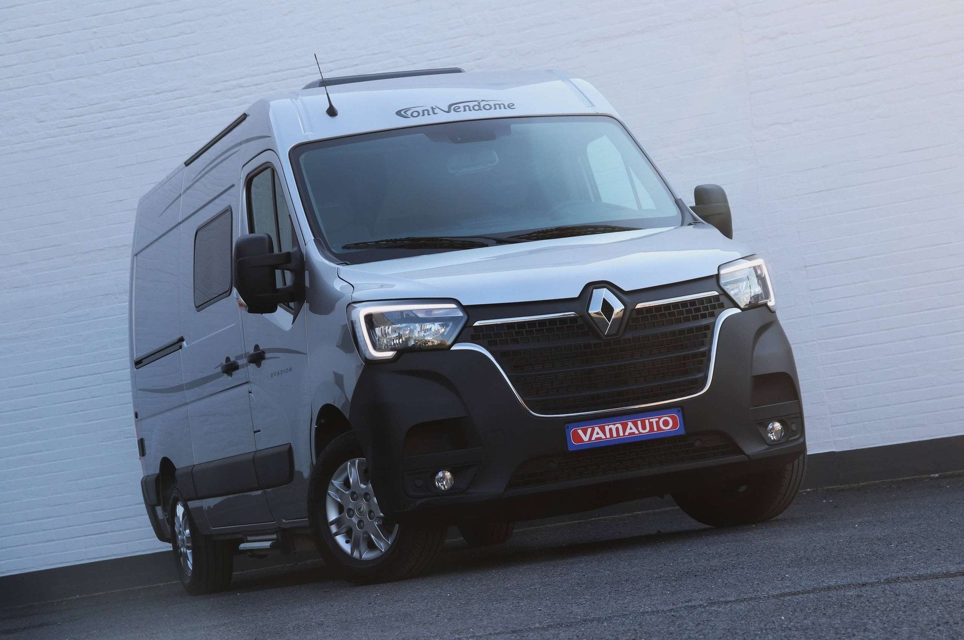 Renault Master Van XS Font Vendome 2.3 D Camper - 4 Seat/Cru, 100 kW, 4 zetels, Stof, Gebruikt