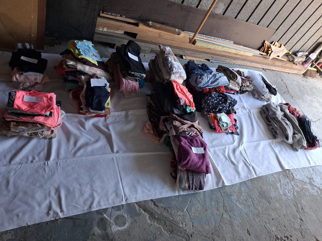 Groot lot / pakket 198stuks kinderkledij meisje maat 98-140, Ophalen, Gebruikt, Maat 98