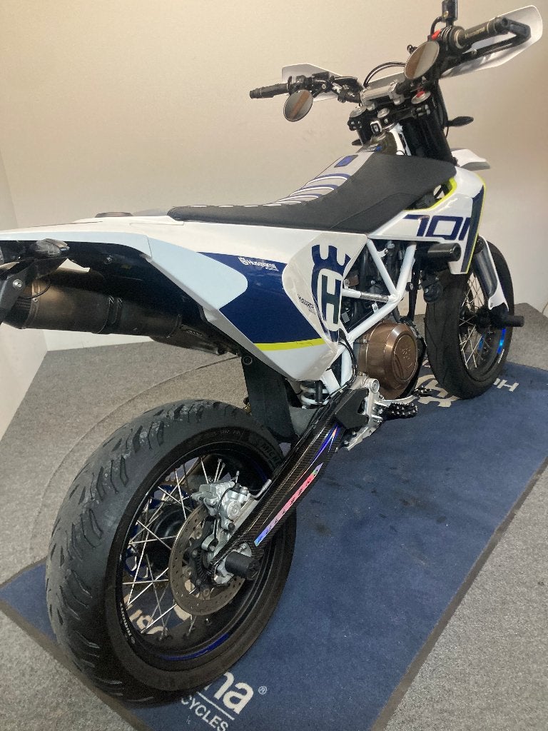 HUSQVARNA 701 SM MY'17 ref. LS 3422, Motoren, 700 cc, Occasion, Bedrijf, Minimaal motorrijbewijs A2