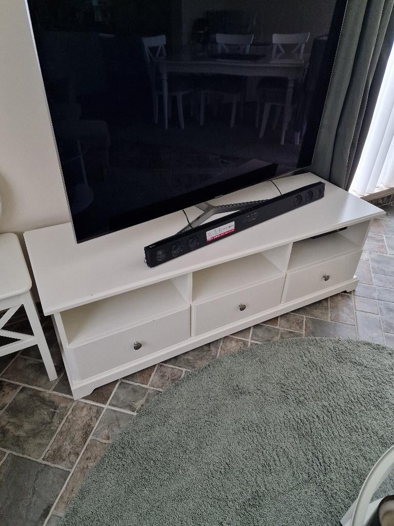 INGATORP WITTE TV-STANDAARD, Huis en Inrichting, Kasten |Televisiemeubels, Zo goed als nieuw, Minder dan 100 cm, 100 tot 150 cm