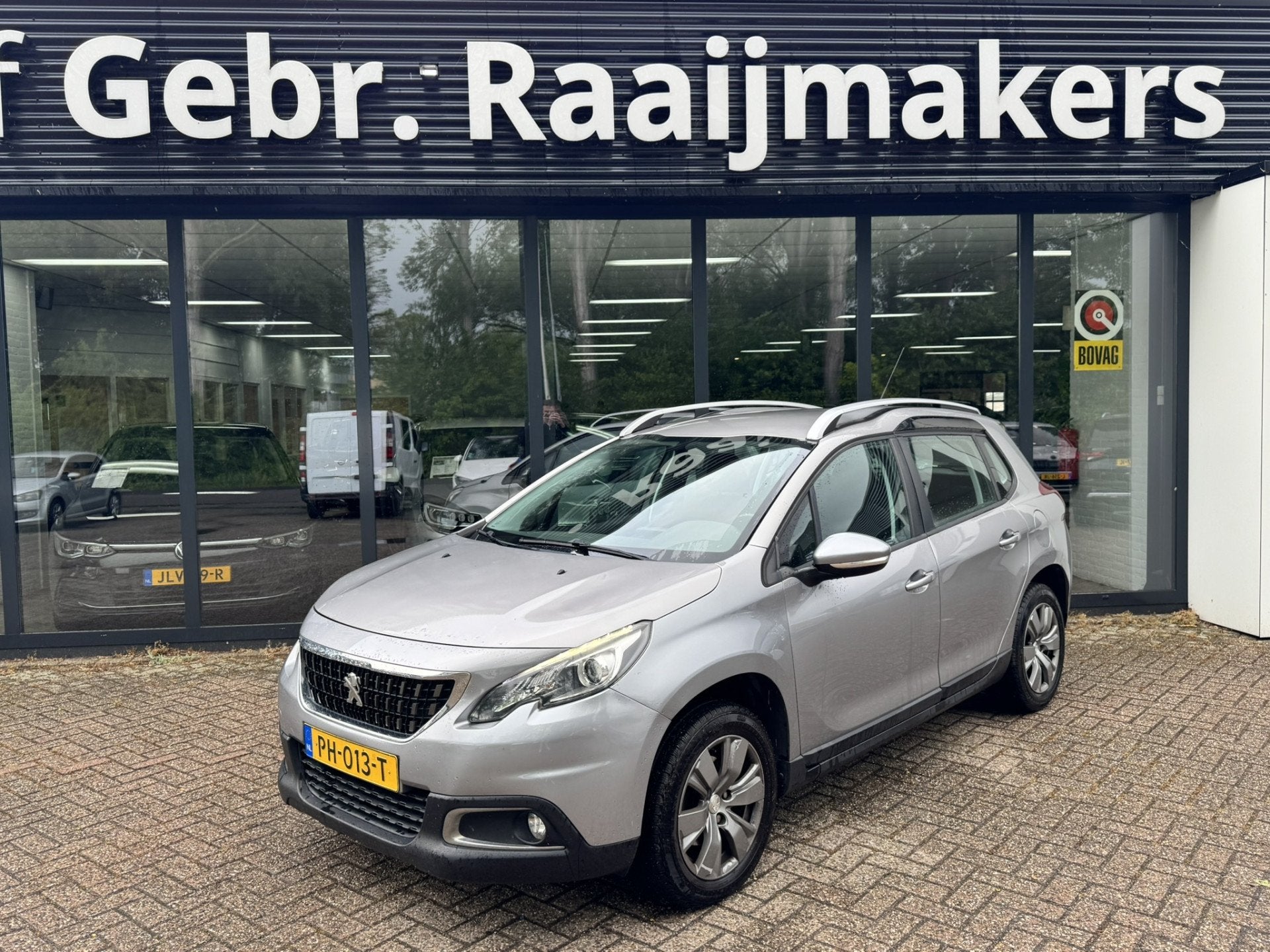 Peugeot 2008 1.2 PureTech Blue Lion*Navi*Airco*, Autos, Argent ou Gris, Achat, 1250 kg, 5 portes
