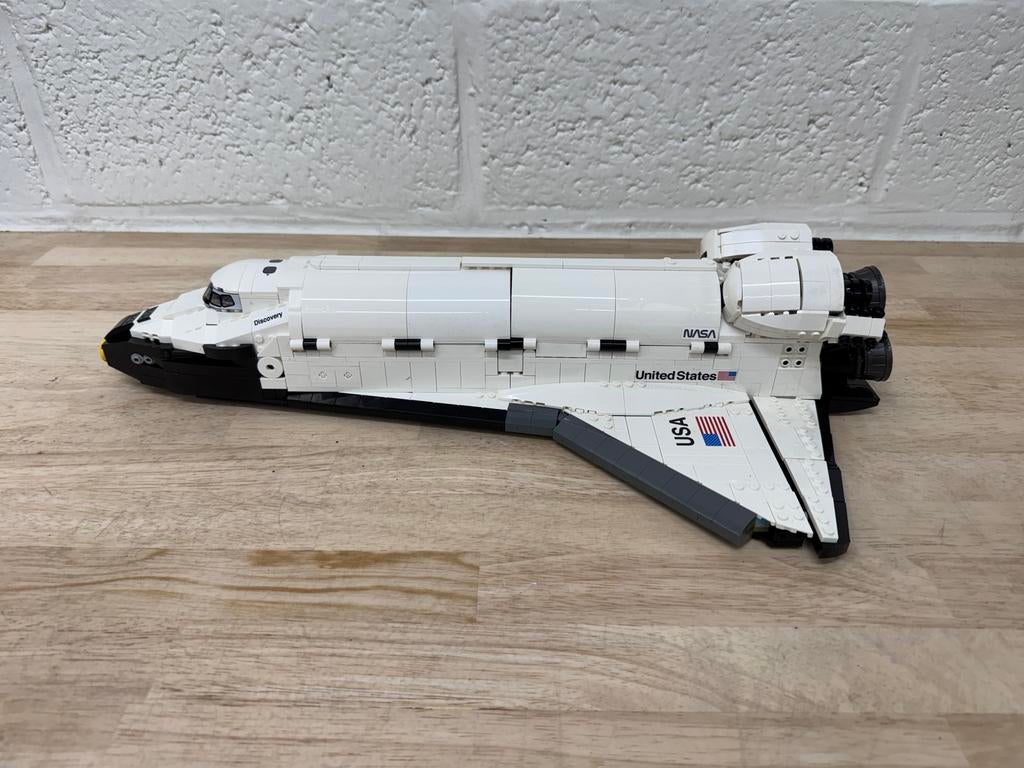 LEGO NASA Space Shuttle Discovery, Enlèvement