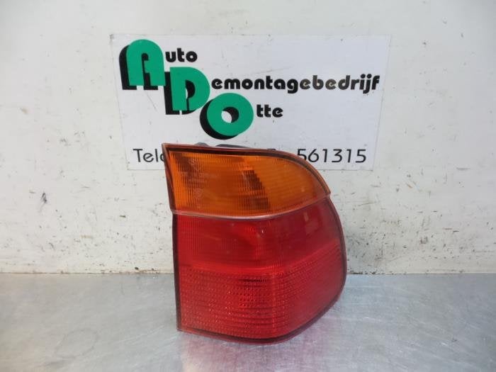 Achterlicht rechts van een BMW 3-Serie (3-Serie 98-), Auto-onderdelen, Verlichting, Gebruikt, 3 maanden garantie, Ophalen of Verzenden