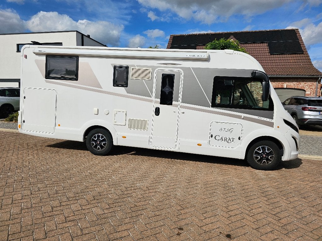 Mobilhome McLouis Carat 873G - 08/2023 - Slechts 4.929 km!, Caravans en Kamperen, Integraal, Ringverwarming, 7 tot 8 meter, Particulier