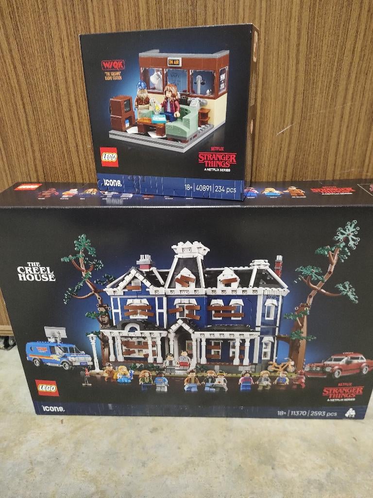 Lego stranger things 40891 WJQK radio + 11370 huis van Creel, Neuf, Lego, Ensemble complet, Non ouvert/scellé