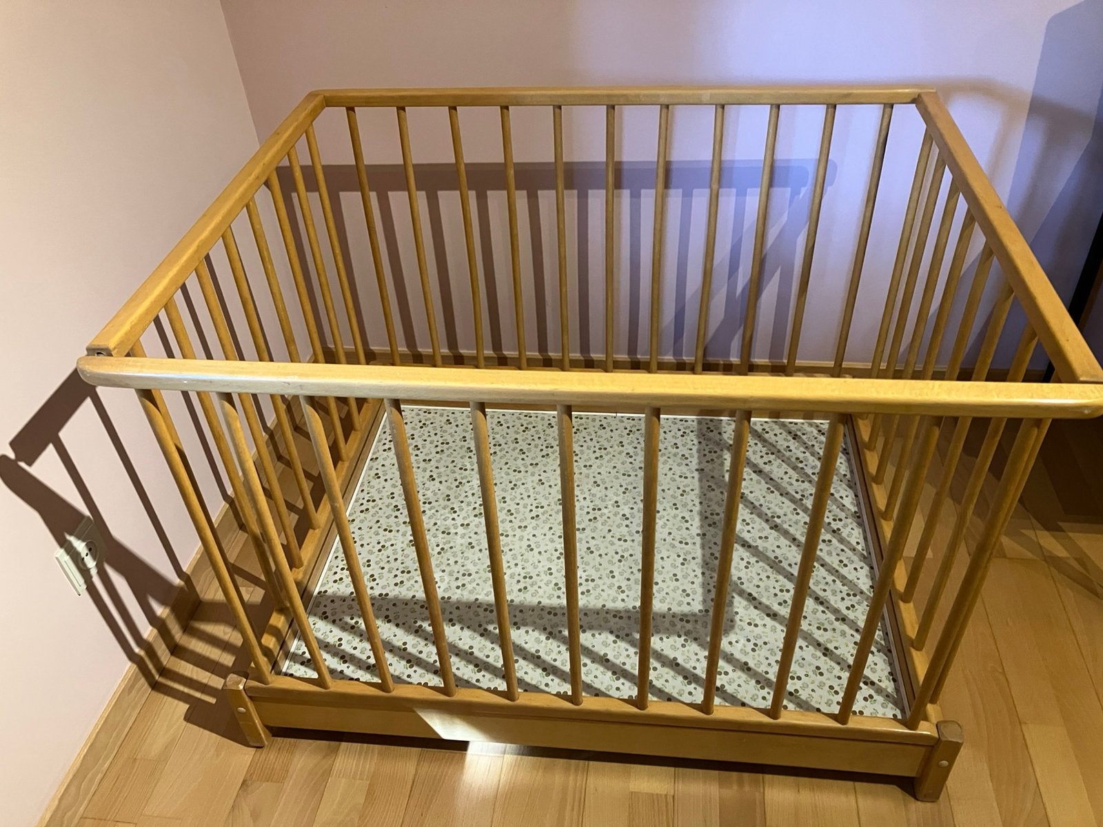 Babypark, Ophalen, Gebruikt, Rechthoekig, Wieltjes