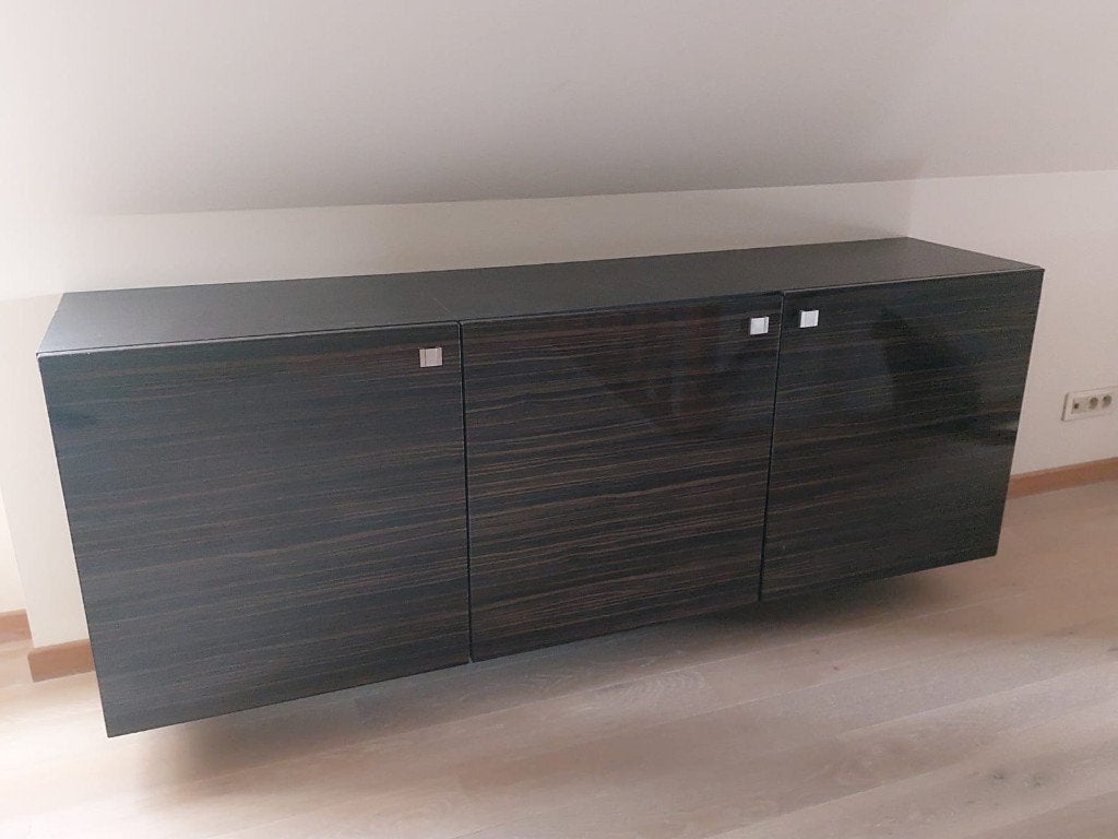 Dressoir, hangkast Besta, Enlèvement