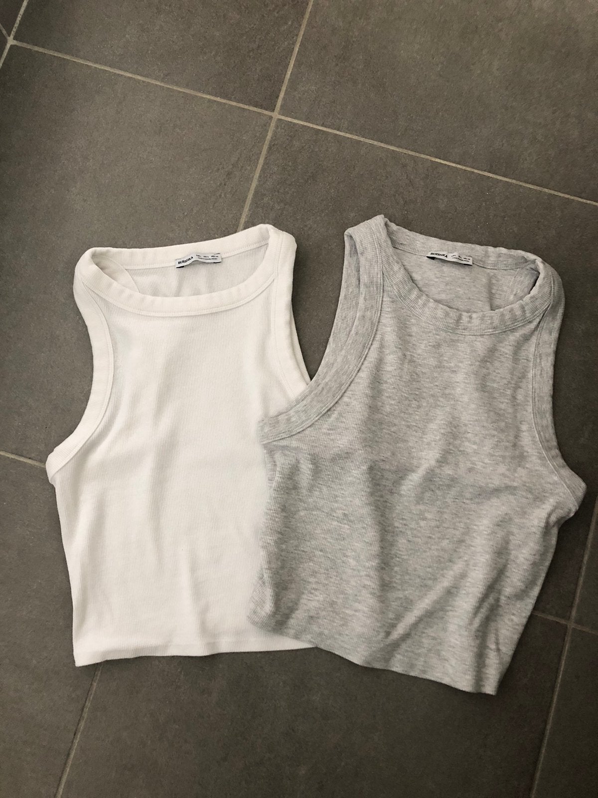 Bershka, maat L (nieuw), Vêtements | Femmes, Tops, Enlèvement ou Envoi, Comme neuf, Taille 42/44 (L)
