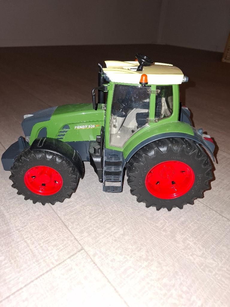 Bruder Fendt 936 Vario, Ophalen