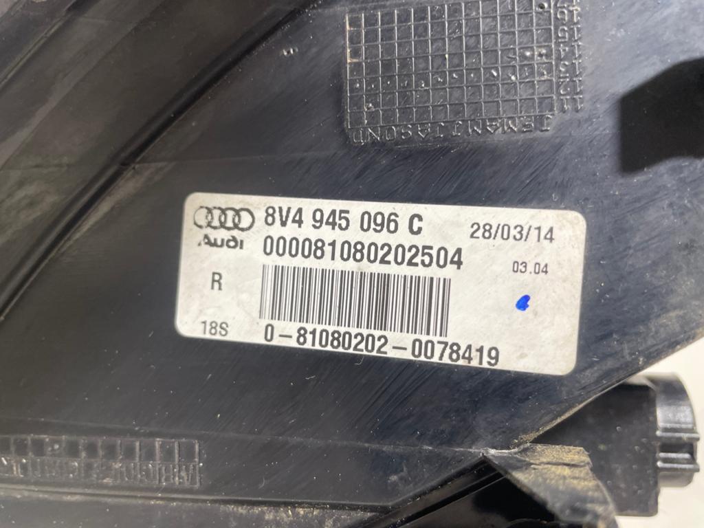 Feux arriere droit INNONDE AUDI A3 8V4945096C, Audi, Enlèvement, Utilisé