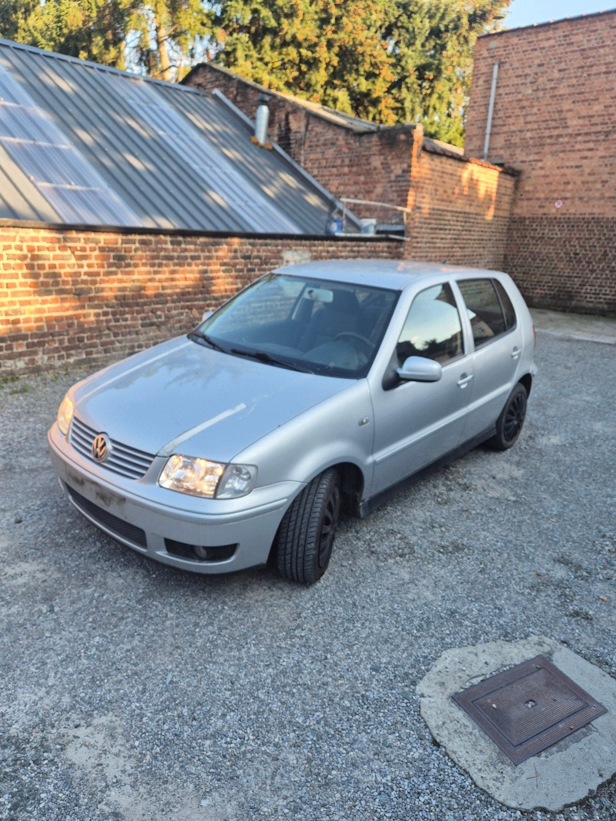 volkswagen polo 1.4 essence roule super bien PRIX FIX, Autos, Argent ou Gris, Achat, Boîte manuelle, 5 portes