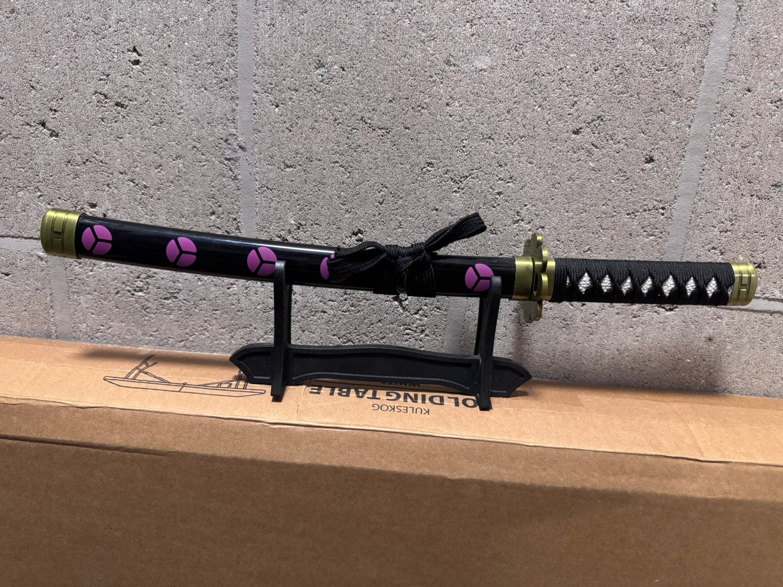 Katana a vendre avec support, Enlèvement ou Envoi, Comme neuf